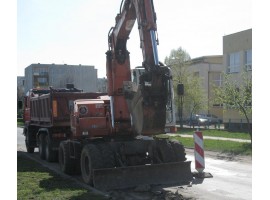 KOPARKA_REMONTY_DROG_1